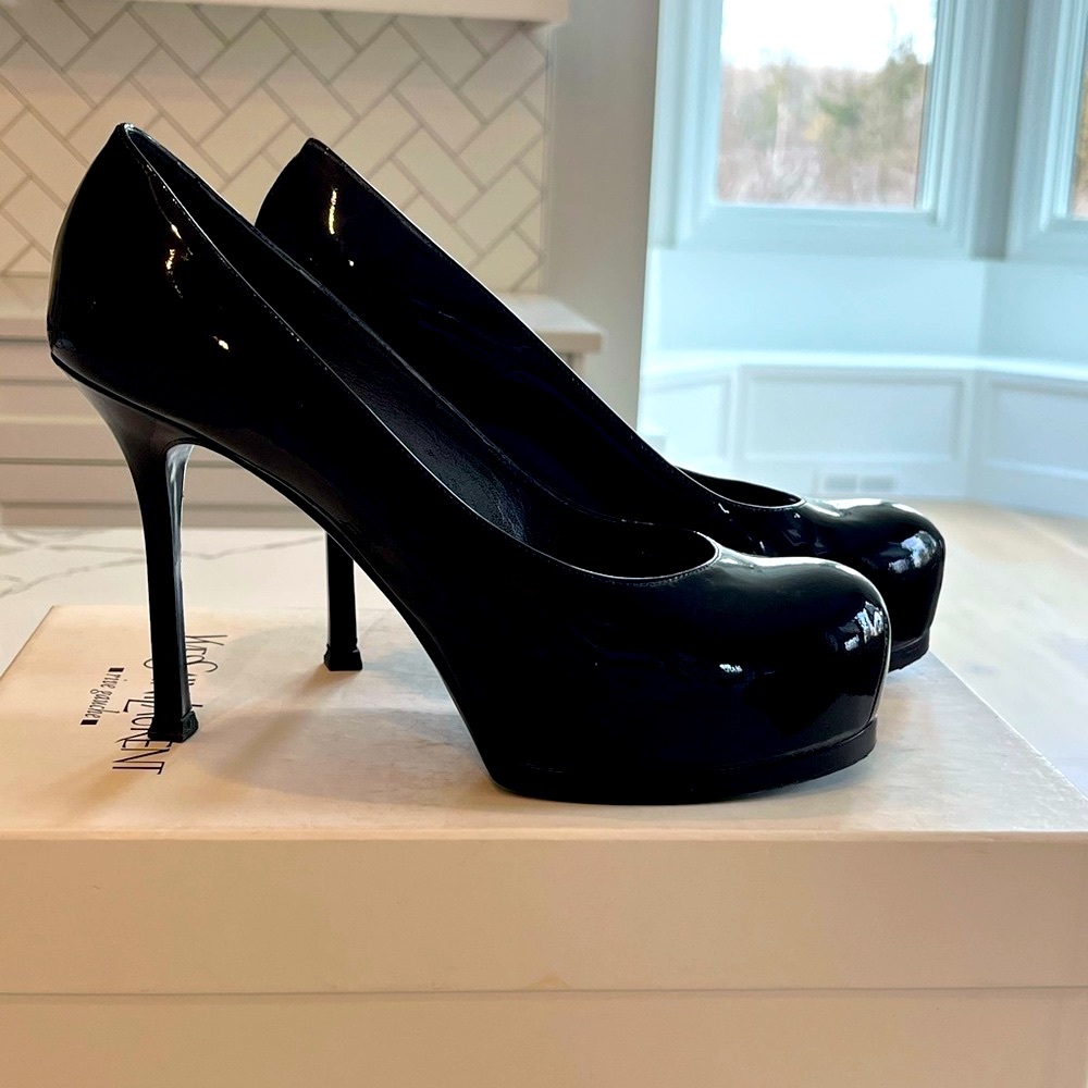 YSL Yves Saint St. Laurent Tribtoo 80 Platform Pump Black Patent Leather 38